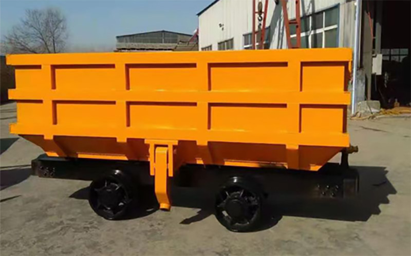YCC Series Curved Rail Side Dump Mining Wagon