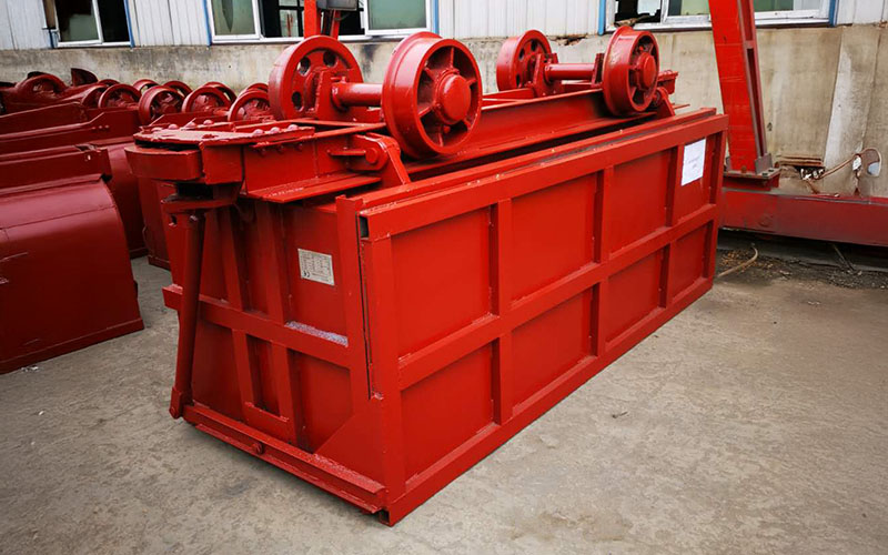 YCC Series Curved Rail Side Dump Mining Wagon