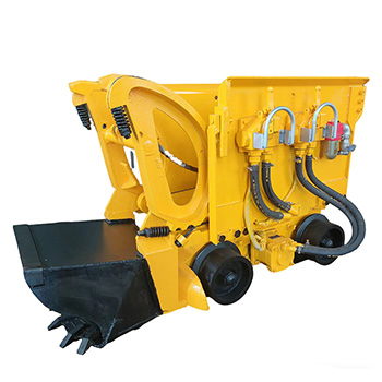 Comparison of rope-operated and ropeless pneumatic rock loaders used in early underground mining tunnels.