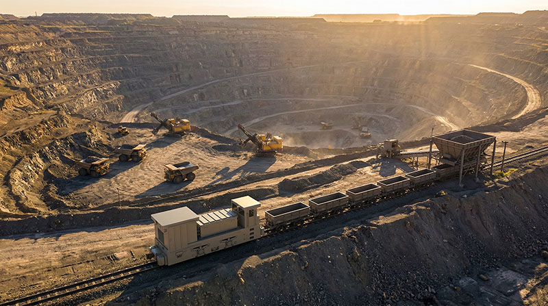 Technical blueprint of a 5‑ton mining battery locomotive showing power system specifications.